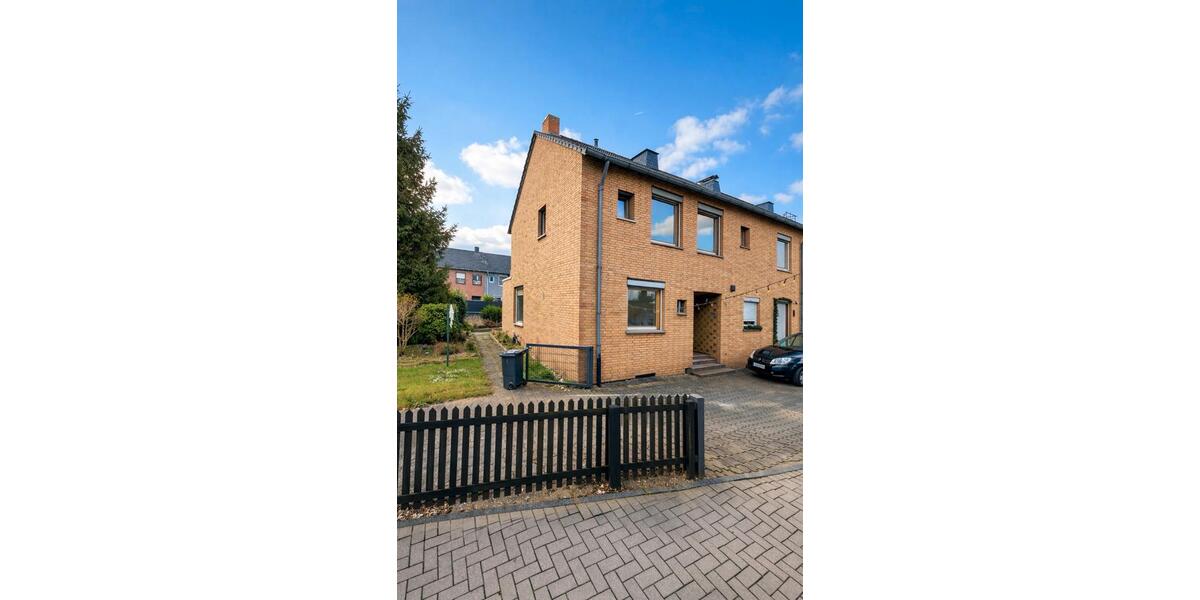 Reihenhaus Duisburg Hochheide - 3 Zimmer, 95 m&sup2;, 285.000&euro; | Angebot:25299495