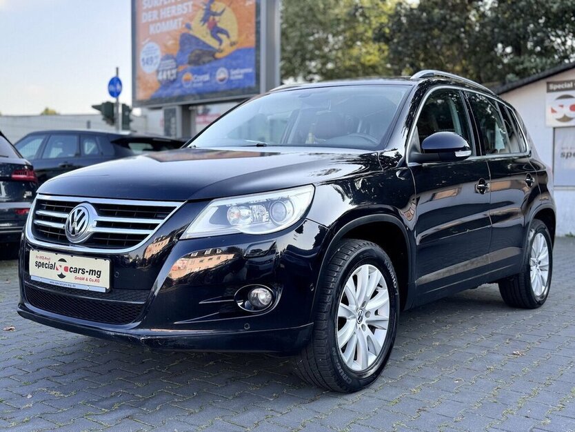 Tiguan Sport & Style / Allrad/ Automatik / Leder