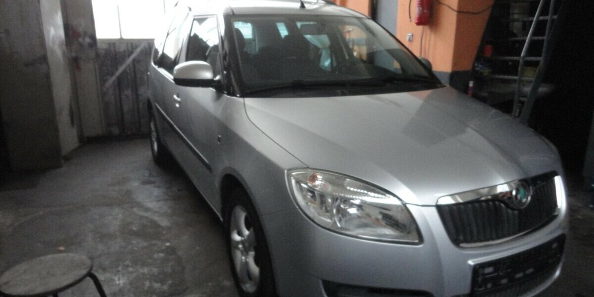 Skoda Roomster 1,6 Style Plus Edit. Autom Klimatr.1.Hd 113.000 km 7.490 &euro; Neuss 41462