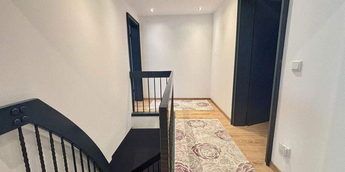 Reihenmittelhaus Krefeld Hüls - 4 Zimmer, 136 m&sup2;, 486.000&euro; | Angebot:25654258