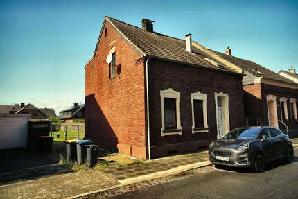 Haus Moers Hochstraß - 4 Zimmer, 111 m&sup2;, 250.000&euro; | Angebot:27077954