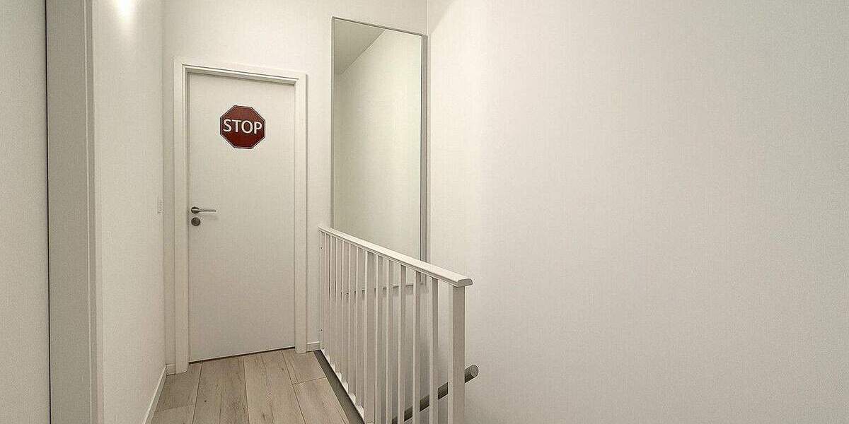 Reihenmittelhaus Düsseldorf Eller - 3 Zimmer, 81 m&sup2;, 439.000&euro; | Angebot:25472529