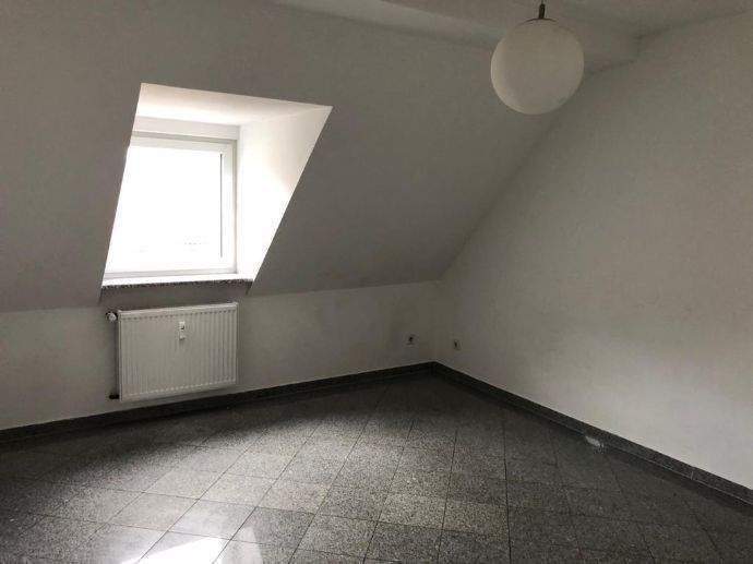 Etagenwohnung Gelsenkirchen Horst - 4 Zimmer, 85 m&sup2;, 700&euro; | Angebot:25682803