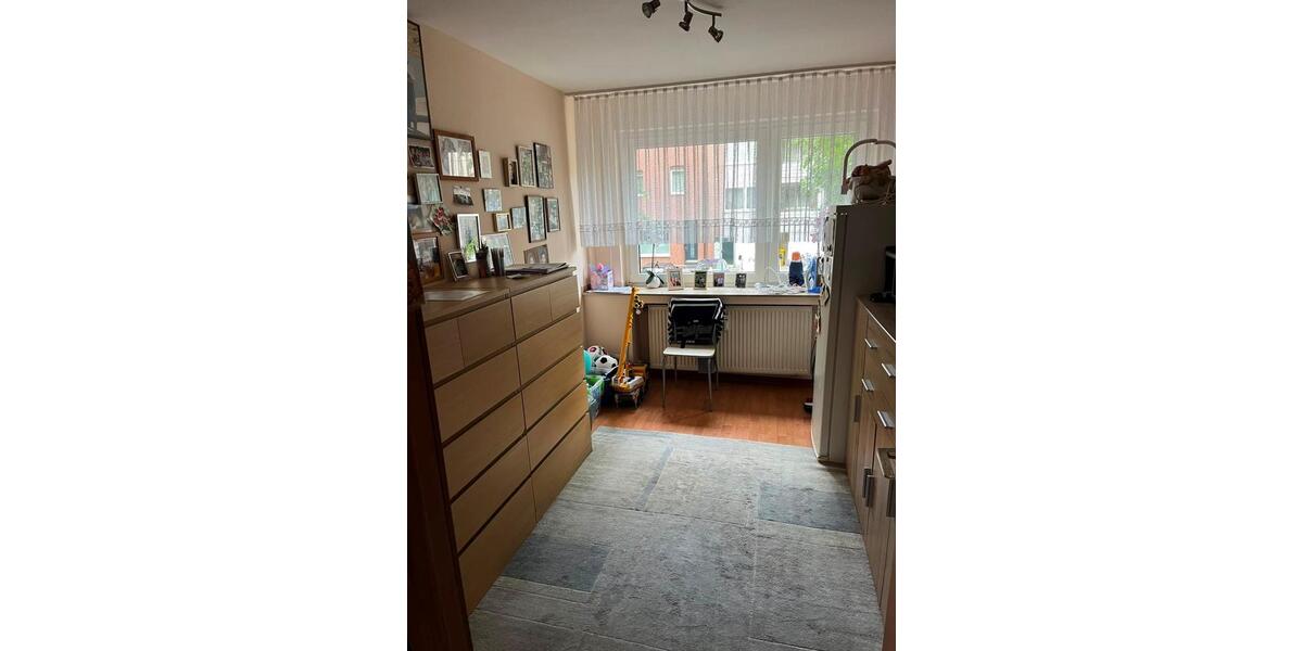 Etagenwohnung Düsseldorf Heerdt - 3 Zimmer, 79 m&sup2;, 480.000&euro; | Angebot:27096079