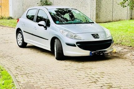 Peugeot 207 65.000 km 4.700 € Viersen 41749