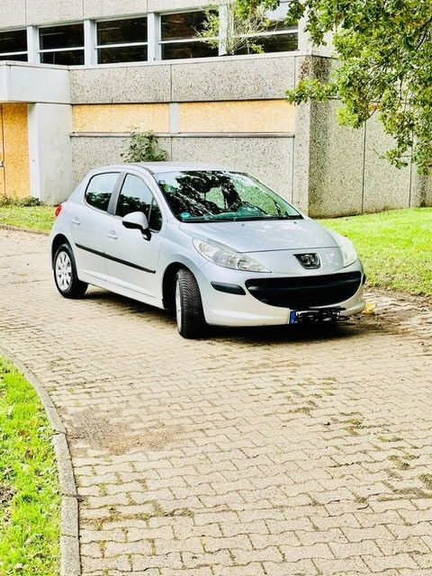 Peugeot 207 65.000 km 4.700 € Viersen 41749
