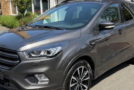 Ford Kuga 145.000 km 11.900 &euro; Neuss 41469