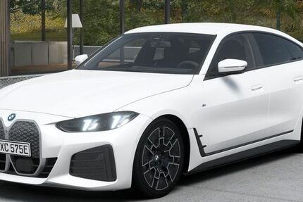 BMW i4 28.304 km 52.940 &euro; Mülheim 45472