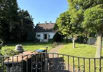 Freistehendes Einfamilienhaus mit XXL-Garten: Familienoase mit Garage & 2 Stellplätzen in Wuppertal