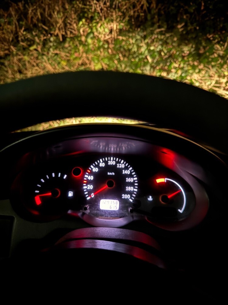 Nissan Micra 129.000 km 1.700 € Krefeld 47798