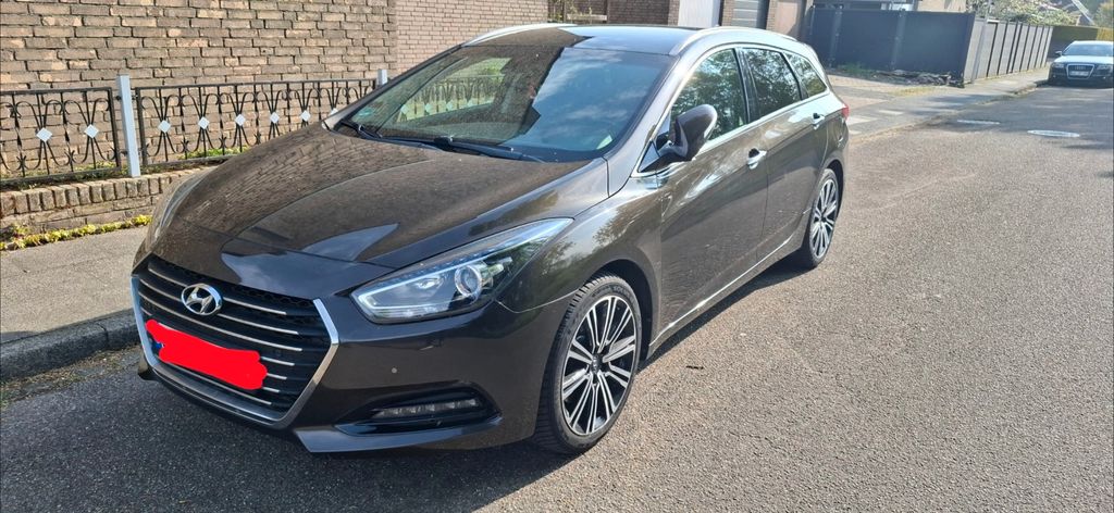 Hyundai i40 116.000 km 17.777 &euro; Issum 47661