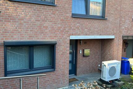 Freundliches Reihenhaus mit fünf Zimmern in Mönchengladbach 5 zimmer