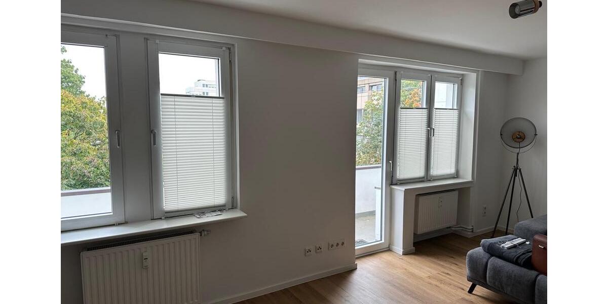 Etagenwohnung Düsseldorf Stadtbezirk 2 - 2 Zimmer, 72 m&sup2;, 1.400&euro; | Angebot:24329062