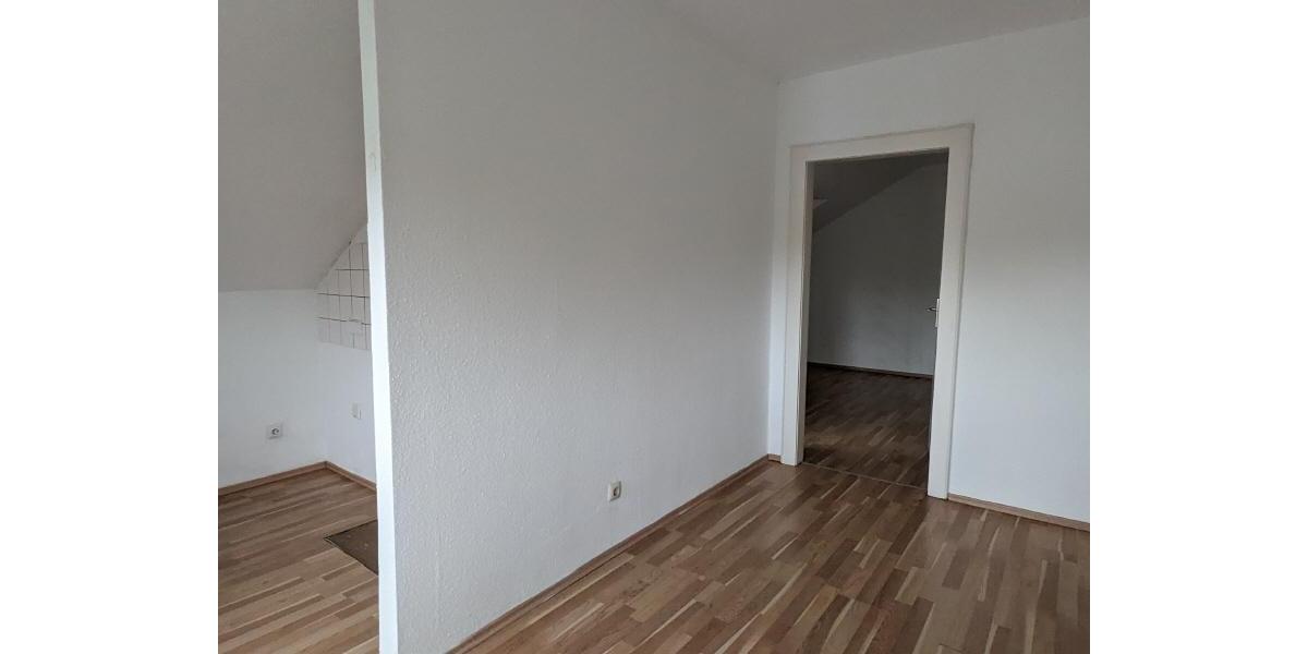 Etagenwohnung Duisburg Huckingen - 1 Zimmer, 28 m&sup2;, 330&euro; | Angebot:25297428