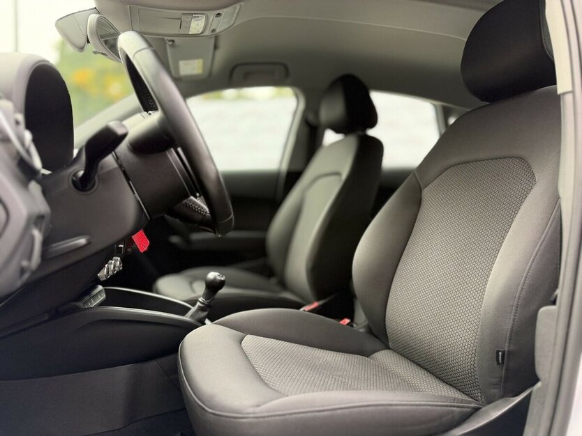 Audi A1 S-LIne Navigation Xenon 77.000 km 13.990 € Mönchengladbach 41066