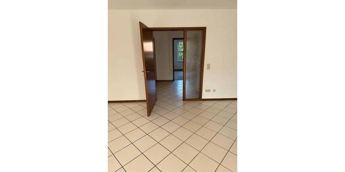 Etagenwohnung Neuss Augustinusviertel - 2 Zimmer, 62 m&sup2;, 805&euro; | Angebot:26356476