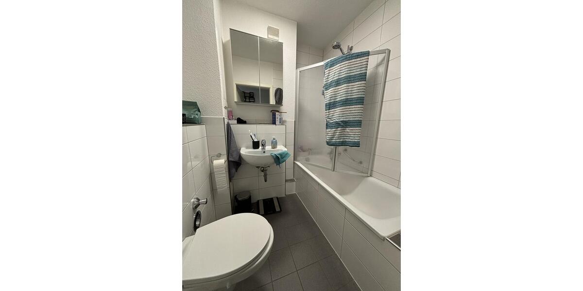 Etagenwohnung Moers Rheinkamp - 2.5 Zimmer, 52 m&sup2;, 456&euro; | Angebot:25409593