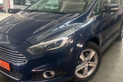 Ford S-Max 169.900 km 12.880 &euro; Düsseldorf 40549