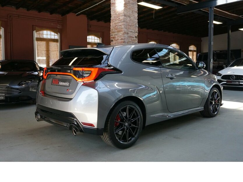 Yaris GR High Performance Autom. Navi Kamera