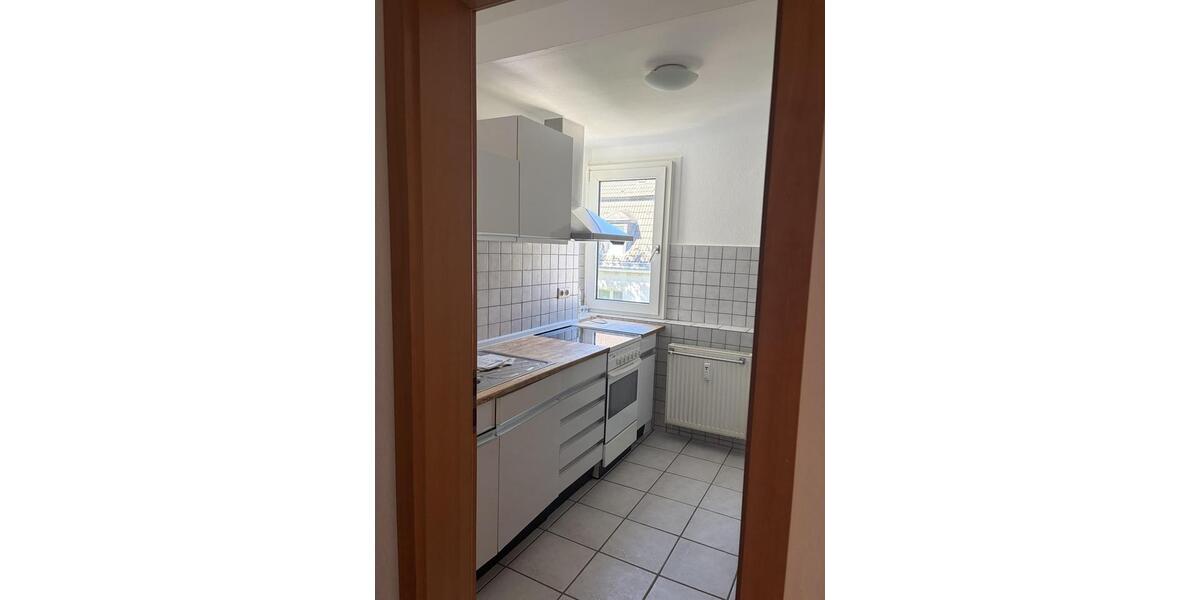 Dachgeschoßwohnung Duisburg - 2 Zimmer, 47 m&sup2;, 470&euro; | Angebot:26427157