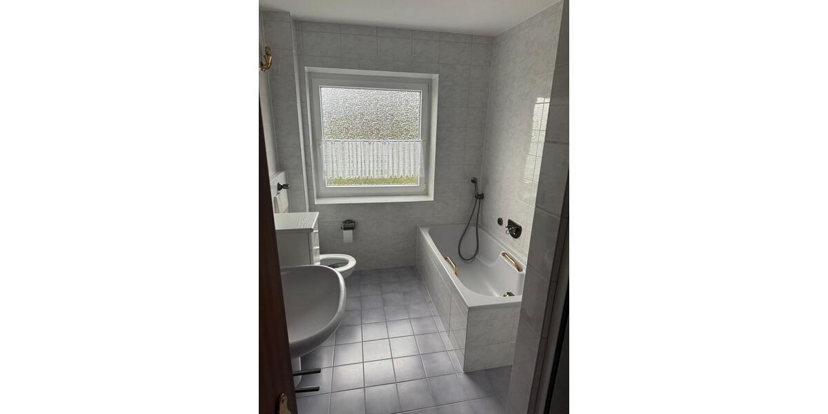 Etagenwohnung Essen Stadtbezirk VI - 3.5 Zimmer, 92 m&sup2;, 850&euro; | Angebot:25519490