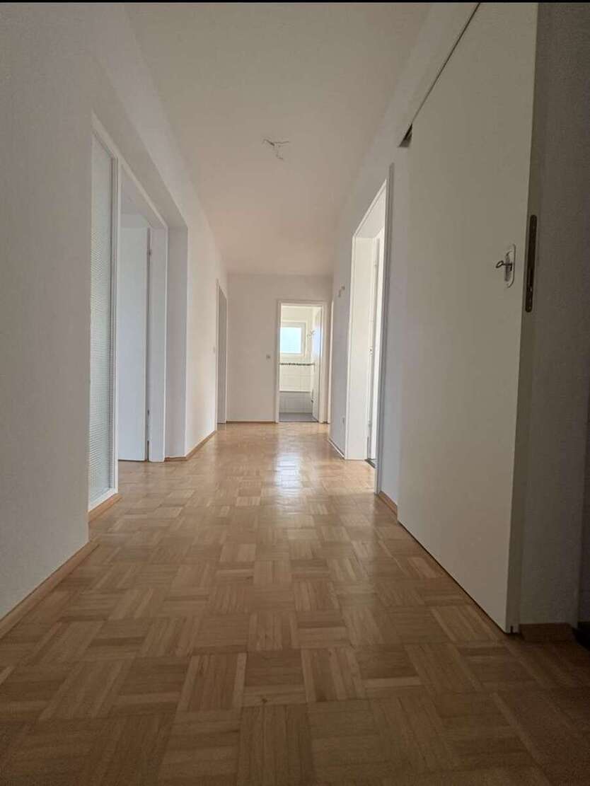 Wohnung zum Mieten in Essen 700 € 75 m² 3.5 zimmer