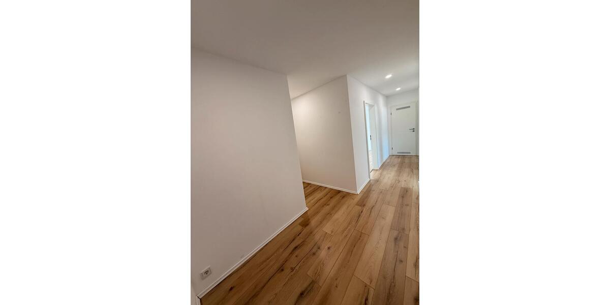 Etagenwohnung Duisburg Rheinhausen - 3.5 Zimmer, 88 m&sup2;, 235.000&euro; | Angebot:26825628