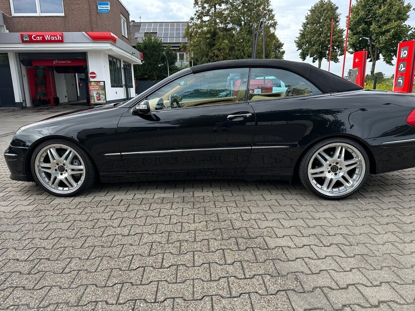 Mercedes-Benz CLK 500 95.800 km 34.999 € Krefeld 47798