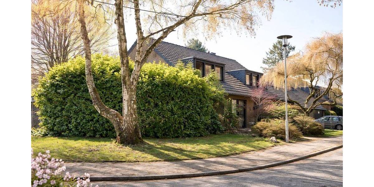Doppelhaushälfte Krefeld / Benrad-Süd Benrad-Süd - 4 Zimmer, 135 m&sup2;, 425.000&euro; | Angebot:26245227
