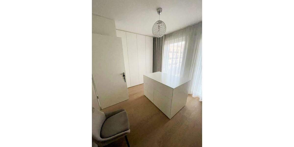 Mehrfamilienhaus, Wohnhaus Düsseldorf Heerdt - 5 Zimmer, 125 m&sup2;, 3.100&euro; | Angebot:25400416