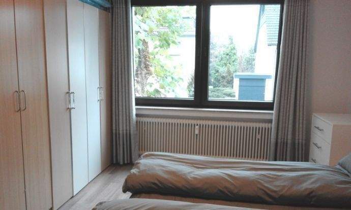 Etagenwohnung Düsseldorf Kaiserswerth - 5 Zimmer, 160 m&sup2;, 2.550&euro; | Angebot:25109283