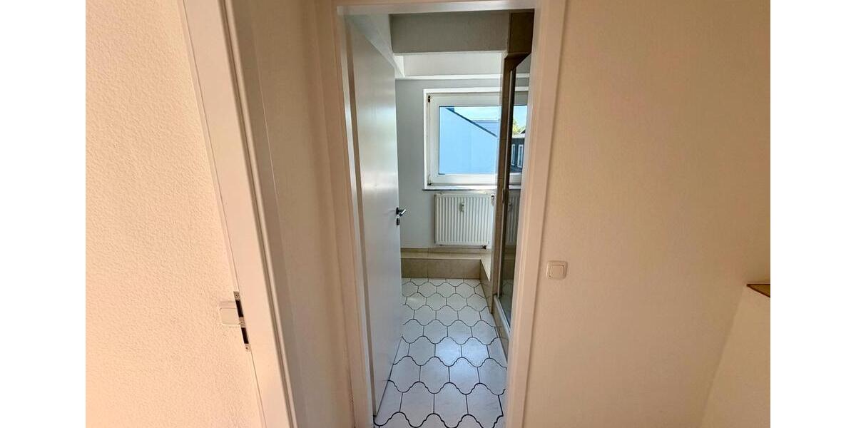 Dachgeschoßwohnung Bottrop - 3 Zimmer, 60 m&sup2;, 600&euro; | Angebot:26367454