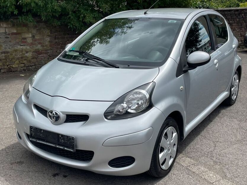 Aygo (X)