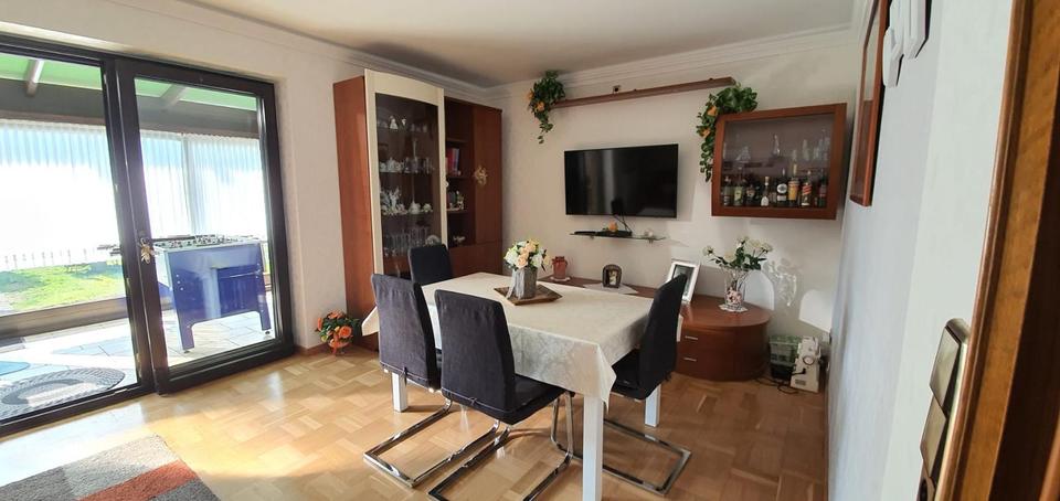 Reihenhaus Duisburg Hochheide - 4 Zimmer, 138 m&sup2;, 395.000&euro; | Angebot:27054474