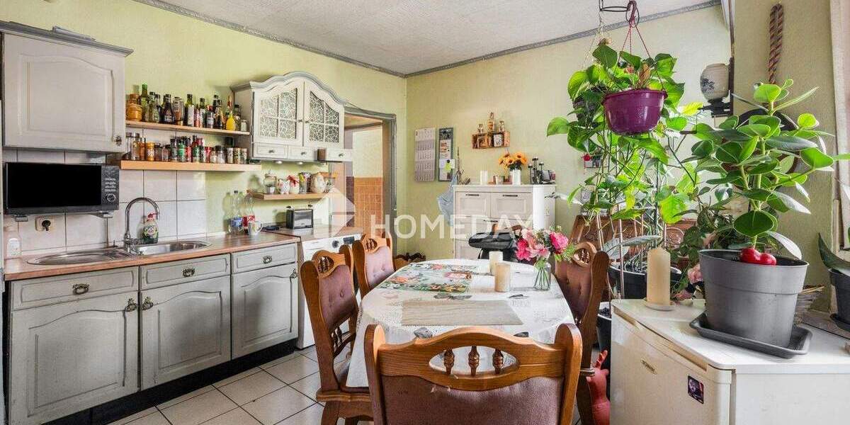 Wohnen mit Garten: Gepflegte 3-Zimmer-Erdgeschosswohnung mit Terrasse in ruhiger Lage 3 zimmer