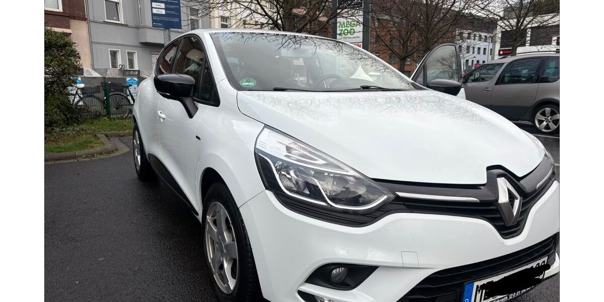 Renault Clio 109.800 km 7.300 &euro; Erkrath 40699