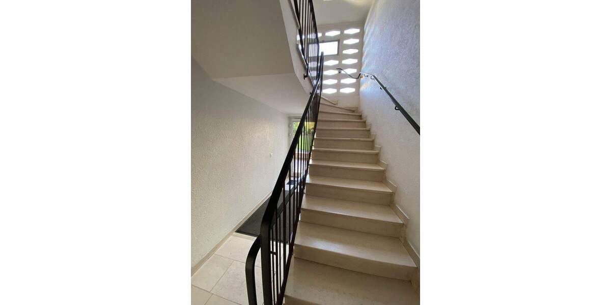 Erdgeschosswohnung in Düsseldorf-Wersten mit Tiefgaragenstellplatz & Garten mit Spielplatz 3 zimmer