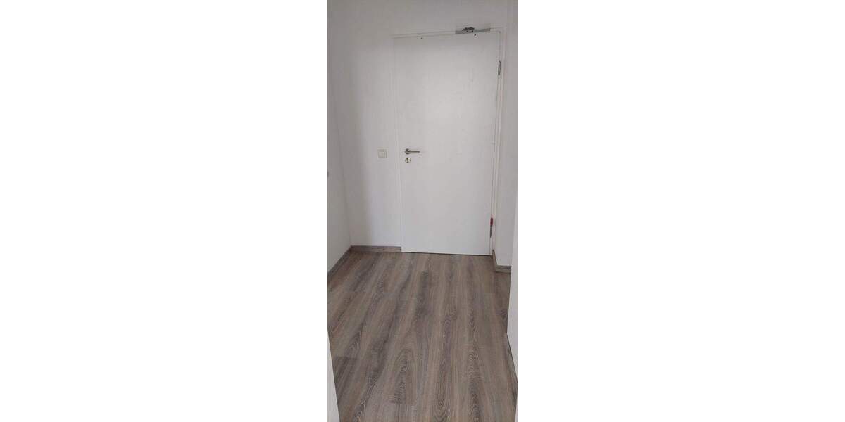 Etagenwohnung Duisburg Hochheide - 3 Zimmer, 84 m&sup2;, 699&euro; | Angebot:23943552