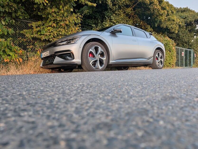 EV6