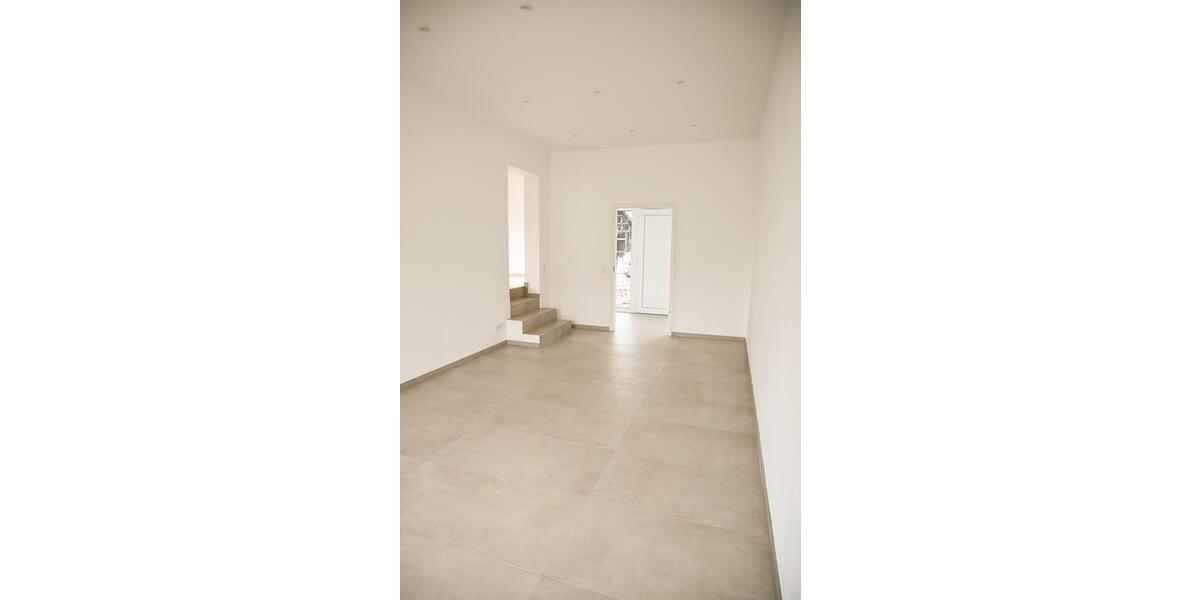 Etagenwohnung Ratingen Lintorf - 4 Zimmer, 125 m&sup2;, 2.250&euro; | Angebot:26072581