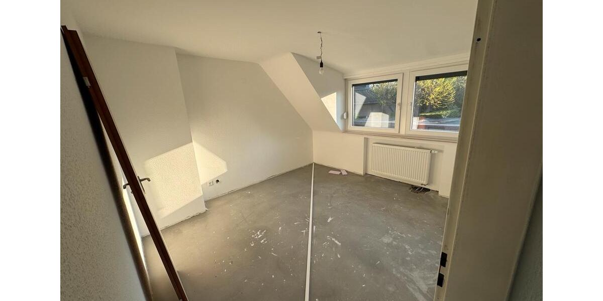 Doppelhaushälfte Neuss Furth-Mitte - 5 Zimmer, 120 m&sup2;, 1.910&euro; | Angebot:26456017