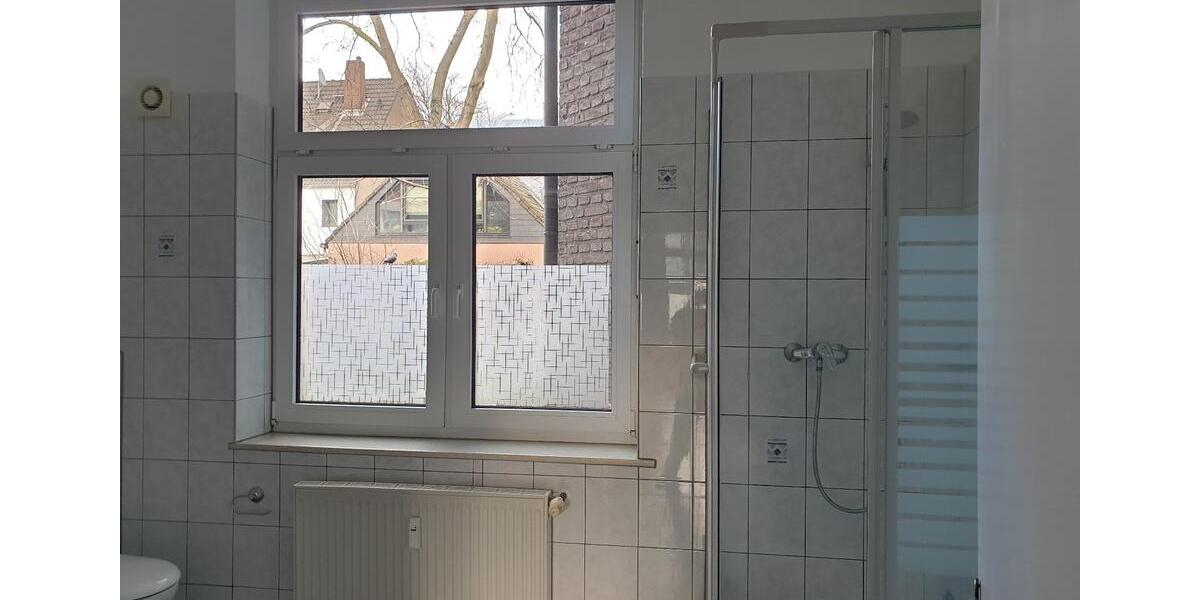 Erdgeschoßwohnung Duisburg Mittelmeiderich - 3 Zimmer, 75 m&sup2;, 600&euro; | Angebot:26321219