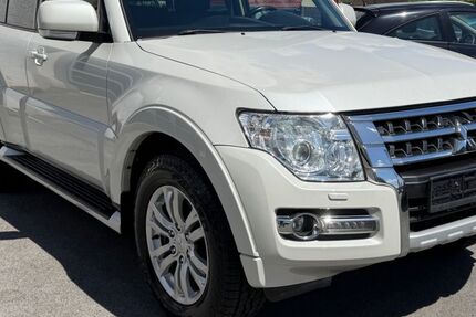 Mitsubishi Pajero 247.000 km 18.888 &euro; Düsseldorf 40231