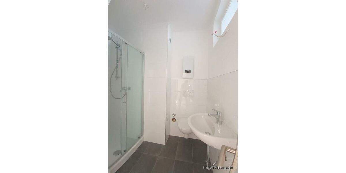 Etagenwohnung Duisburg Untermeiderich - 2 Zimmer, 61 m&sup2;, 500&euro; | Angebot:26359037