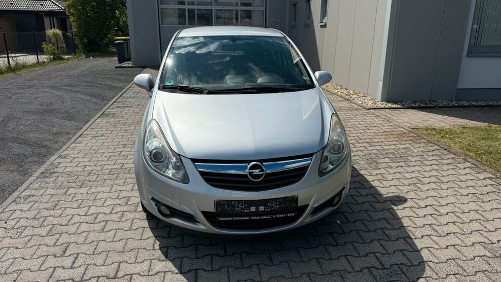 Opel Corsa 220.000 km 2.999 € GELDERN 47608