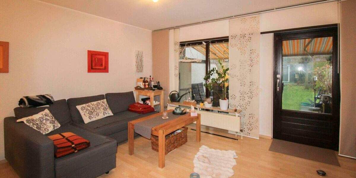 Reihenmittelhaus Duisburg Neumühl - 4 Zimmer, 110 m&sup2;, 255.000&euro; | Angebot:24872428