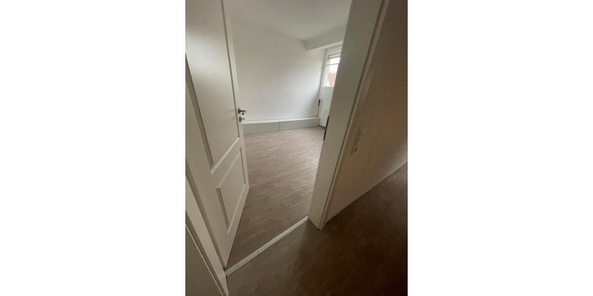 Erdgeschoßwohnung Kamp-Lintfort Lintfort - 5 Zimmer, 88 m&sup2;, 1.350&euro; | Angebot:24780227