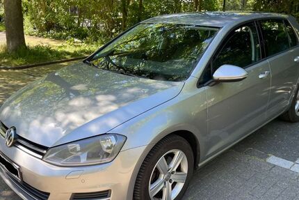VW Golf 124.600 km 8.500 &euro; Duisburg 47166