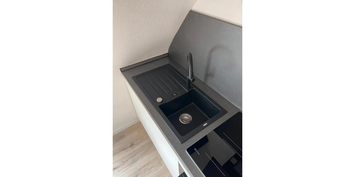 Dachgeschoßwohnung Krefeld Hüls - 2 Zimmer, 66 m&sup2;, 194.500&euro; | Angebot:26373846
