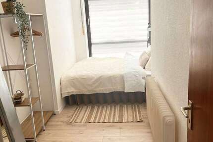 Zimmer Duisburg Neudorf-Nord - 1 Zimmer, 1.100&euro; | Angebot:22847735